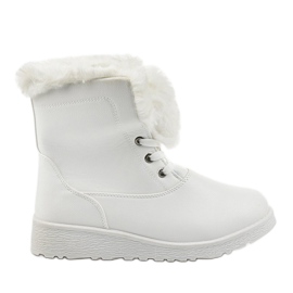 Bílé zateplené boty od Inaleth bílý