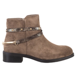 Bestelle Módní hnědé kozačky hnědý