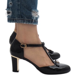 Černé lodičky na sloupku 2239-3 černý