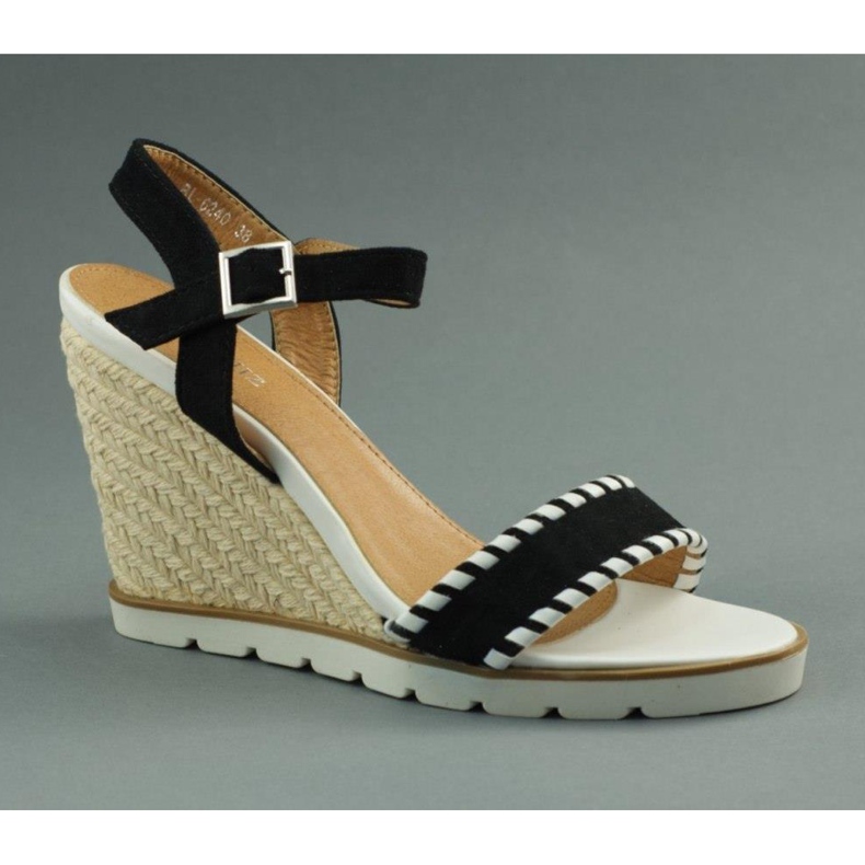 Marqullz Klínové sandály 6240 pletené černé černá