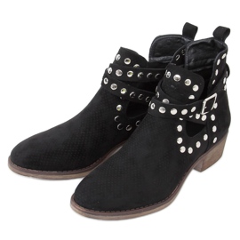Boty střižené s černými cvočky NS196P Black černá