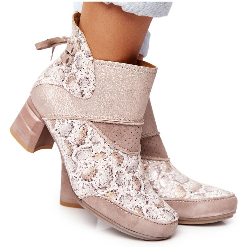 Dámské kožené boty na podpatku Maciejka zlaté béžové 03963-20 béžový zlatý