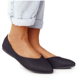 Delikátní baletka ve Spitzu Vinceza 2187 černá Delikátní baletka ve Spitzu Vinceza 2187 černá