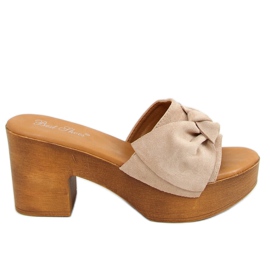 Pantofle ala Beige clogs YL-3M127 Beige béžový Pantofle ala Beige clogs YL-3M127 Beige béžový