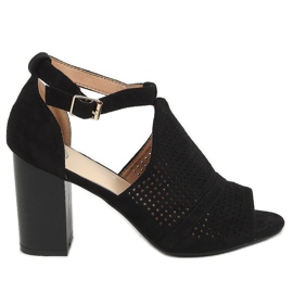 Černé sandály na podpatku s otevřenou špičkou CZ-10220 Black černý