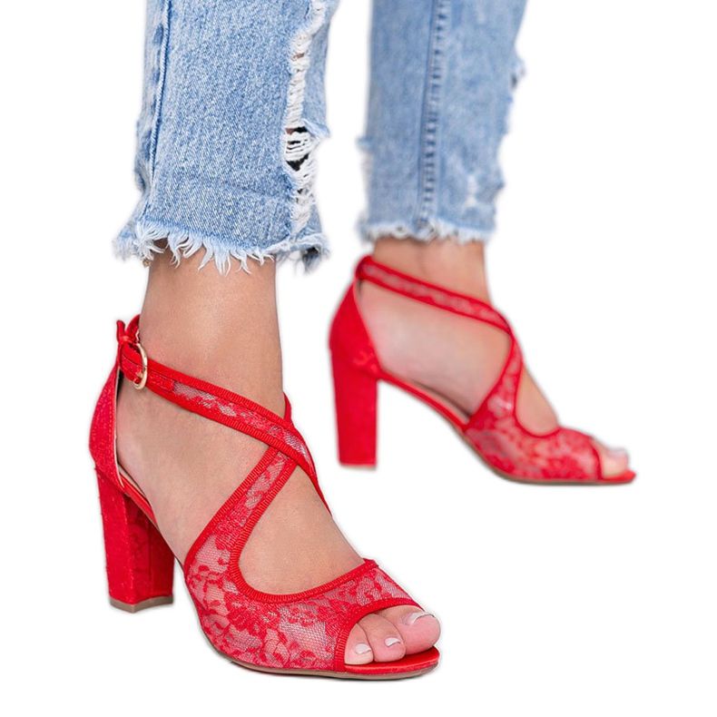 Červené krajkové sandály na sloupku Beth