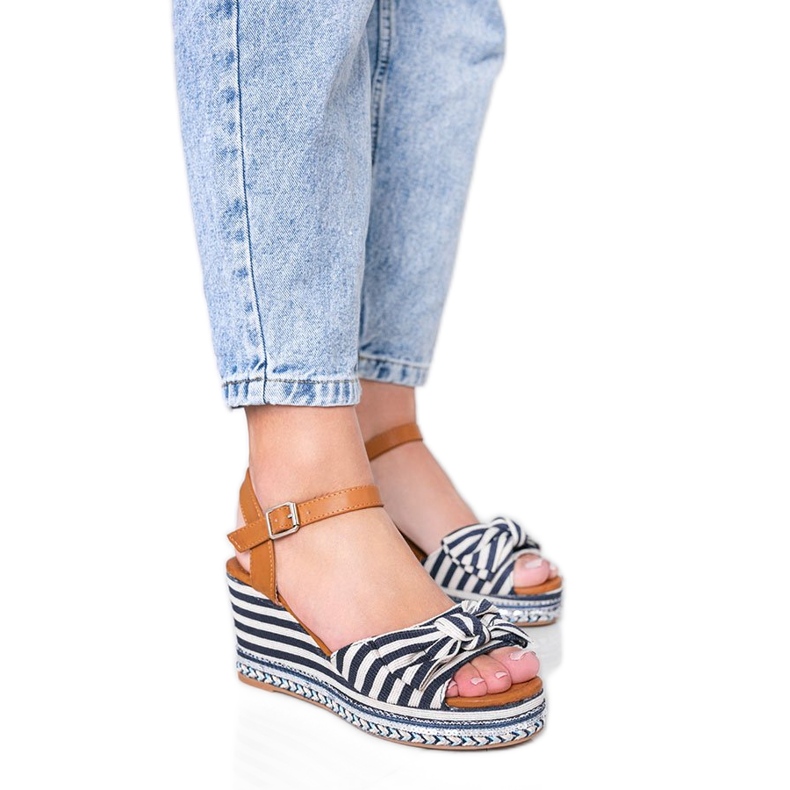 Modrobílé klínové sandály Dulce bílý modrý