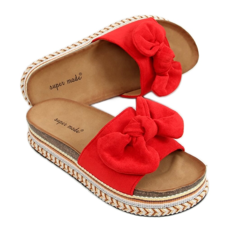 Červené 7705 Červené pantofle na zdobené podrážce