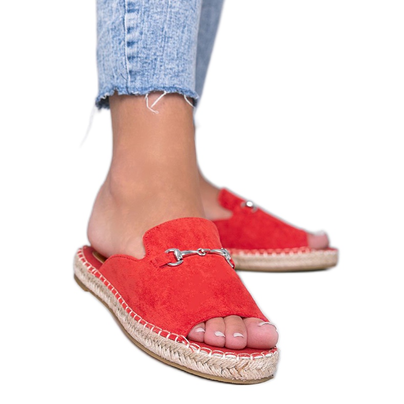 Červené pantofle s přezkou Roseau Červené pantofle s přezkou Roseau