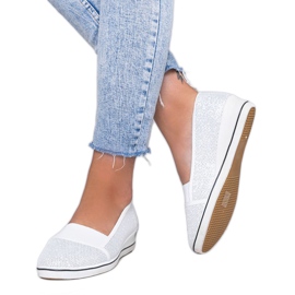 Bílé lesklé baleríny na klínovém podpatku Glam Star bílý