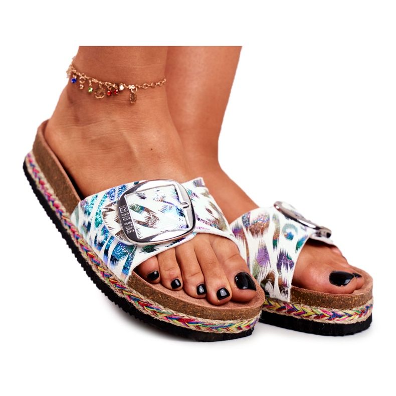 Dámské pantofle Big Star s metalickým vzorem DD274127 bílý fialový stříbrný zelená Dámské pantofle Big Star s metalickým vzorem DD274127 bílý fialový stříbrný zelená