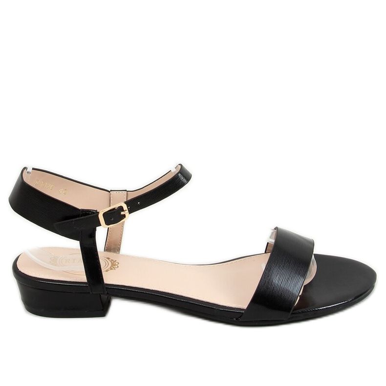 Černé sandály na plochém podpatku F9020 Black černá Černé sandály na plochém podpatku F9020 Black černá