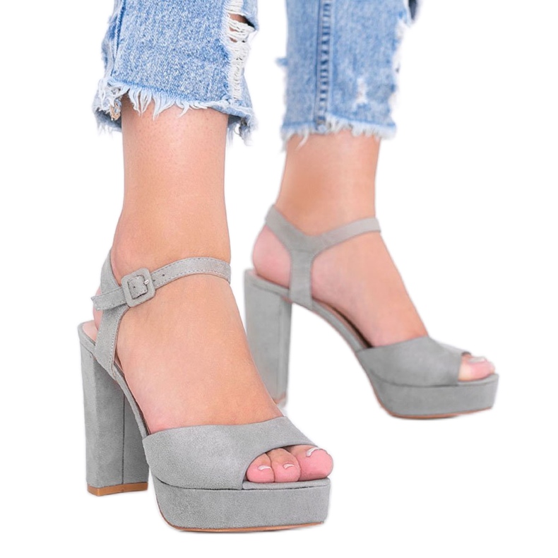 Šedé sandály na platformě LaBamba šedá