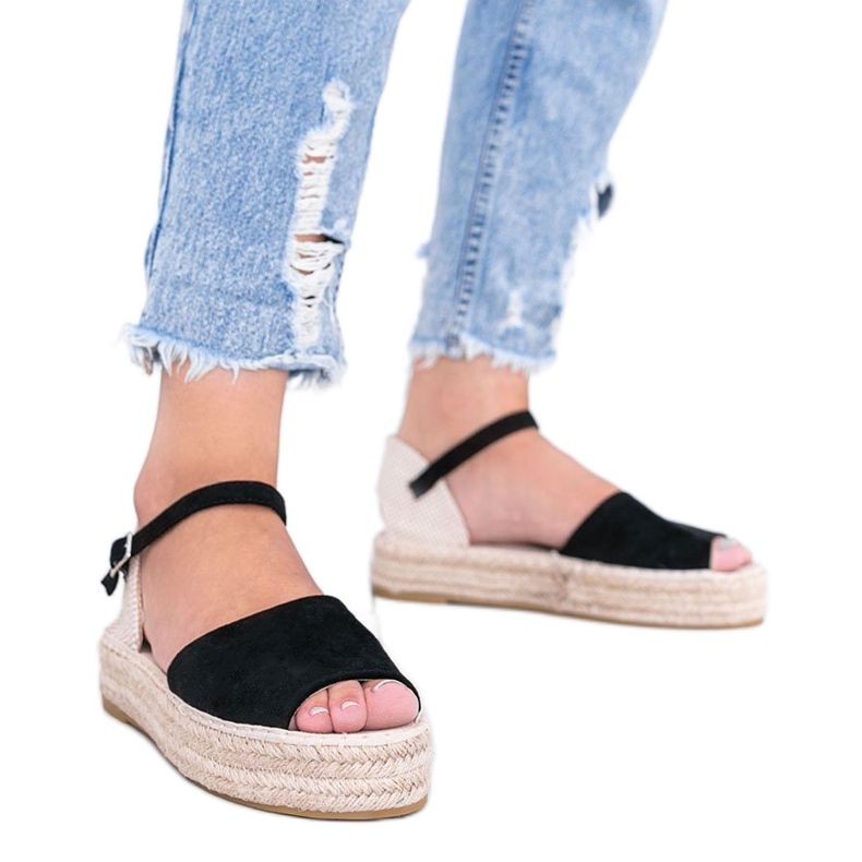 Černé sandály na platformě Pearl River černá