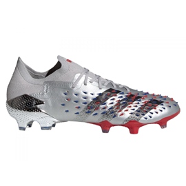 Kopačky Adidas Predator Freak.1 Low Fg M FY1051 šedá stříbrný