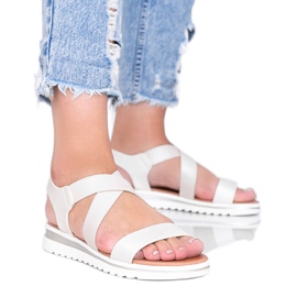 Béžové sandály se silnou podrážkou Irony béžový