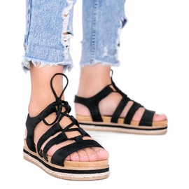 Černé šněrovací sandály Layla černý