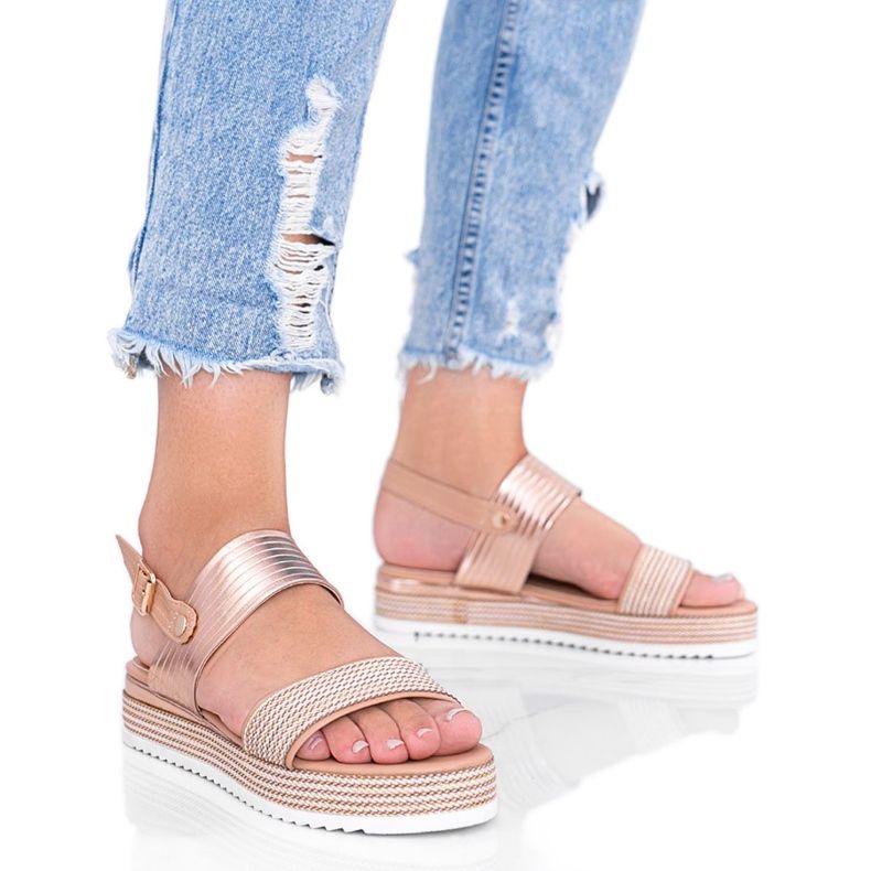 Béžové sandály s robustní podrážkou Senorita béžový