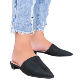 Černé sandály na podpatku ze Santiaga černá