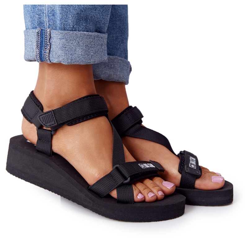 Černé pěnové sandály na klínku Big Star FF274A349 černá