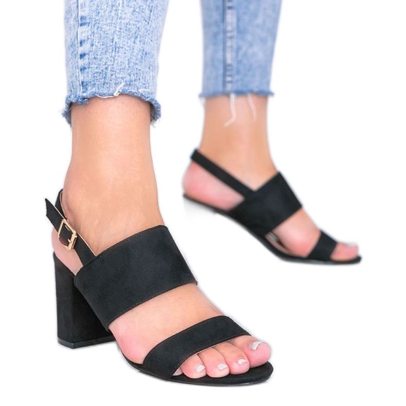 Černé sandály na postu Lil Sweetie černá