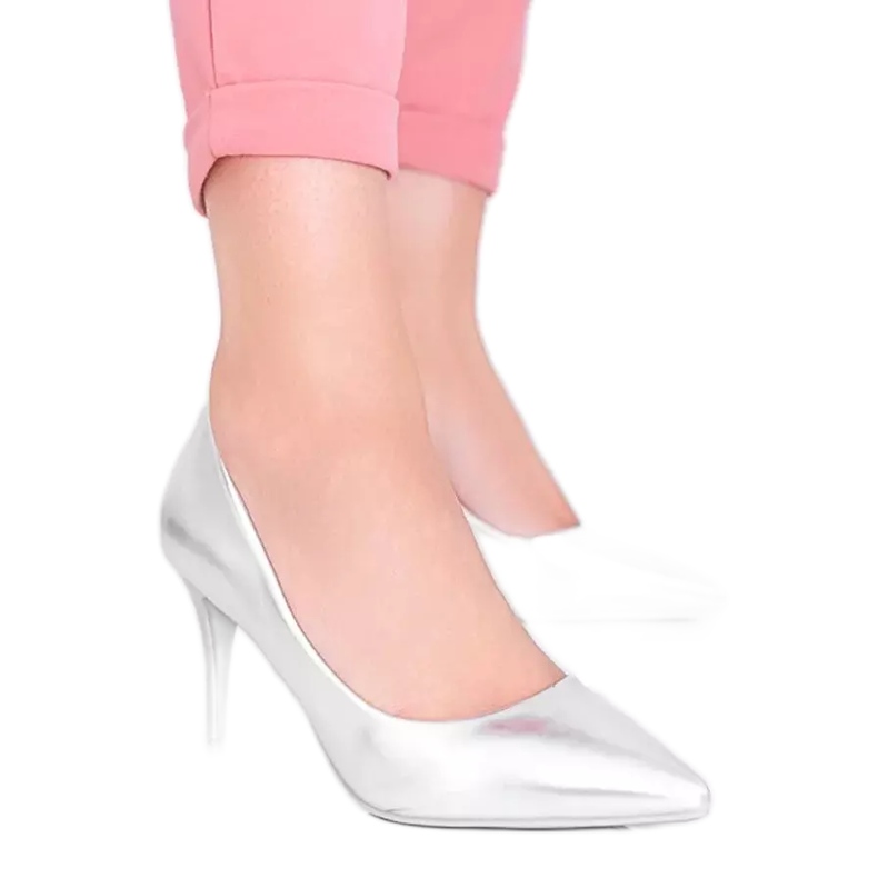 Stříbrné lodičky na podpatku Venicia stříbrný