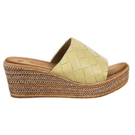 Bona Sandály na klínku zelený