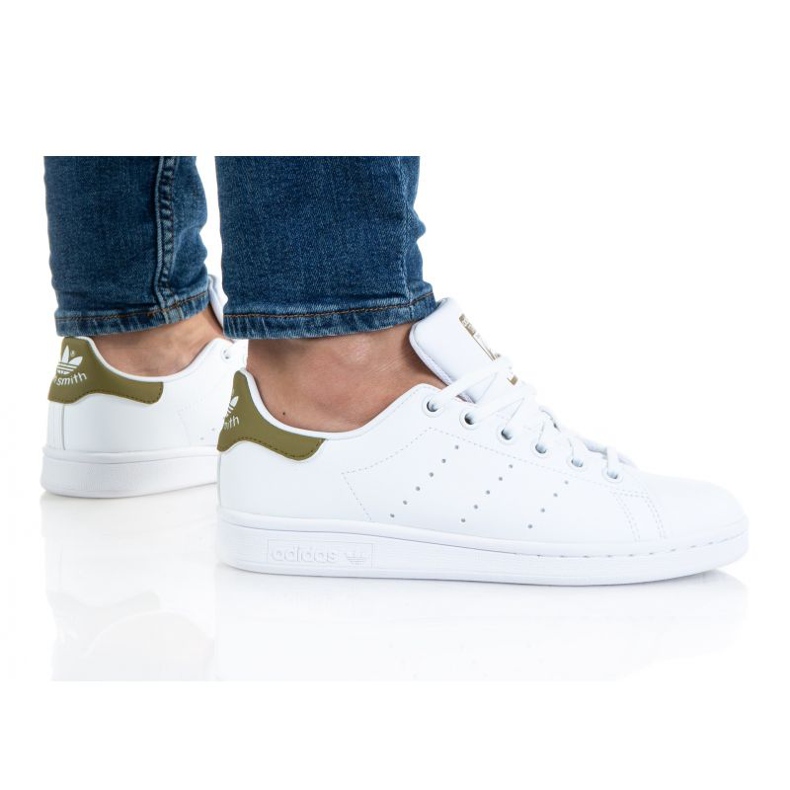 Adidas Boty Stan Smith Jr. H68620 bílý