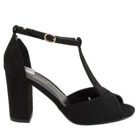 Černé sandály na vysokém podpatku P1L1798-3 Black černý