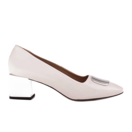 Marco Shoes Lodičky s kovovým podpatkem a plochým chromovým zdobením bílý
