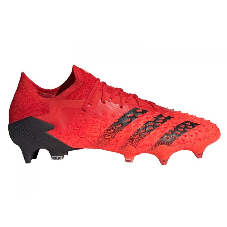 Kopačky Adidas Predator Freak.1 Low Sg M FY6267 červená černá červené Kopačky Adidas Predator Freak.1 Low Sg M FY6267 červená černá červené