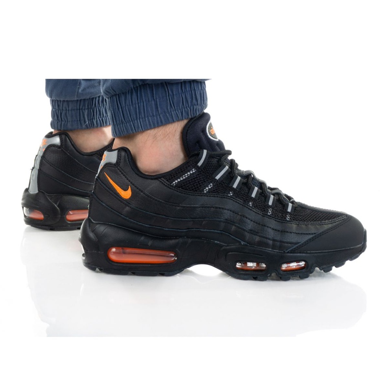 Boty Nike Air Max 95 Ess M DJ6884-001 černá