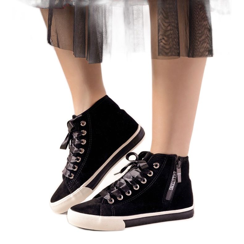 Černé kotníkové tenisky se stuhou Sunilino černá