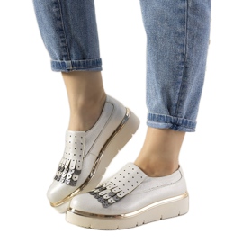 Nazouvací stříbrné boty s cvočky GF-FD9 bílý