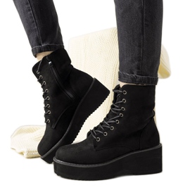 Černé kozačky na vysoké podrážce Dexter černý