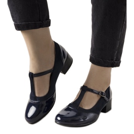 Námořnická lodičky na sloupku s lakovanou manamskou špičkou modrý Námořnická lodičky na sloupku s lakovanou manamskou špičkou modrý