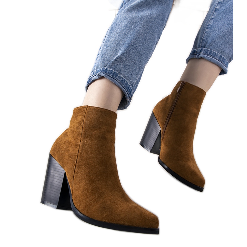 Velbloudí kovbojské boty na příspěvku Milady hnědý