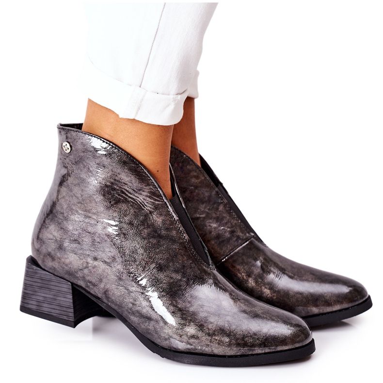 Kožené teplé boty na vysokém podpatku Maciejka 04777-13 šedá vícebarevný