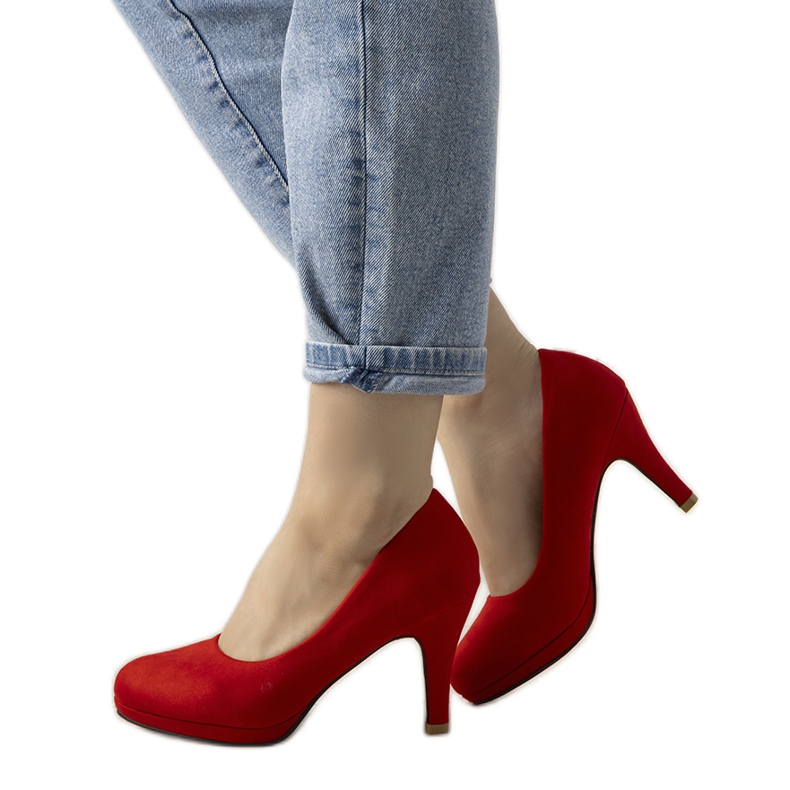 Červené lodičky na jehlovém podpatku Marino