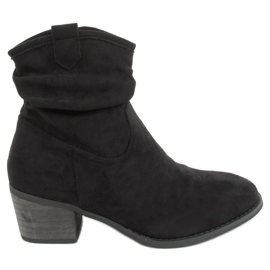 Černé kozačky na nízkém podpatku Z1165 Black černý