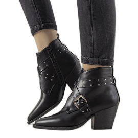 Černé kozačky Jodhpur se sponou a knoflíky Rubio černá