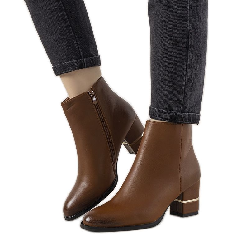 Hnědé klasické kozačky na postu Arteaga hnědý