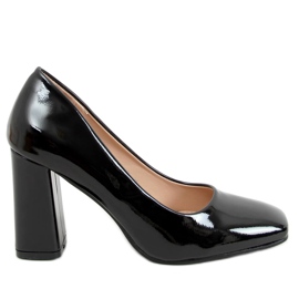 Čerpadla na černém sloupku S-1008 Black černá Čerpadla na černém sloupku S-1008 Black černá