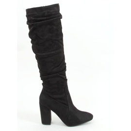 Klasické černé vysoké podpatky W18005 Black černá