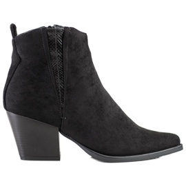 Bestelle Suede Booties In Spitz černý