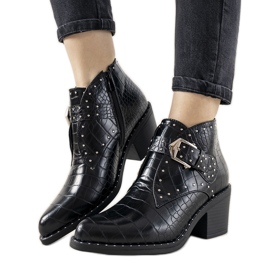 Černé kotníkové boty s přezkou Montiana černá Černé kotníkové boty s přezkou Montiana černá