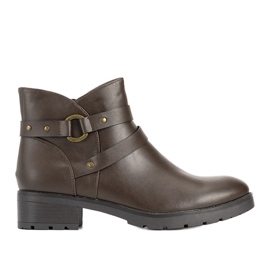 Hnědé hladké ploché kotníkové boty s pruhy od Danisa hnědý