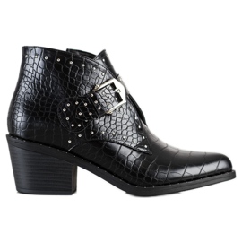 Lucky Shoes Stylové kozačky s ozdobami černý