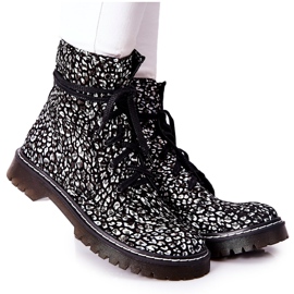 Dámské kozačky Glany Workers Maciejka černo-bílé 01609-48 bílý černá Dámské kozačky Glany Workers Maciejka černo-bílé 01609-48 bílý černá