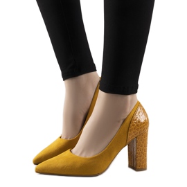 Hořčičná čerpadla na sloupku Nutt žlutá